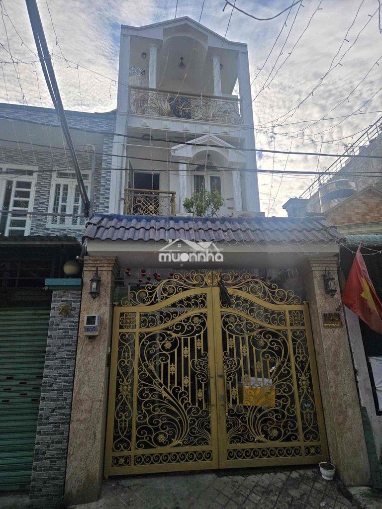 Bán nhà mt đường số 11