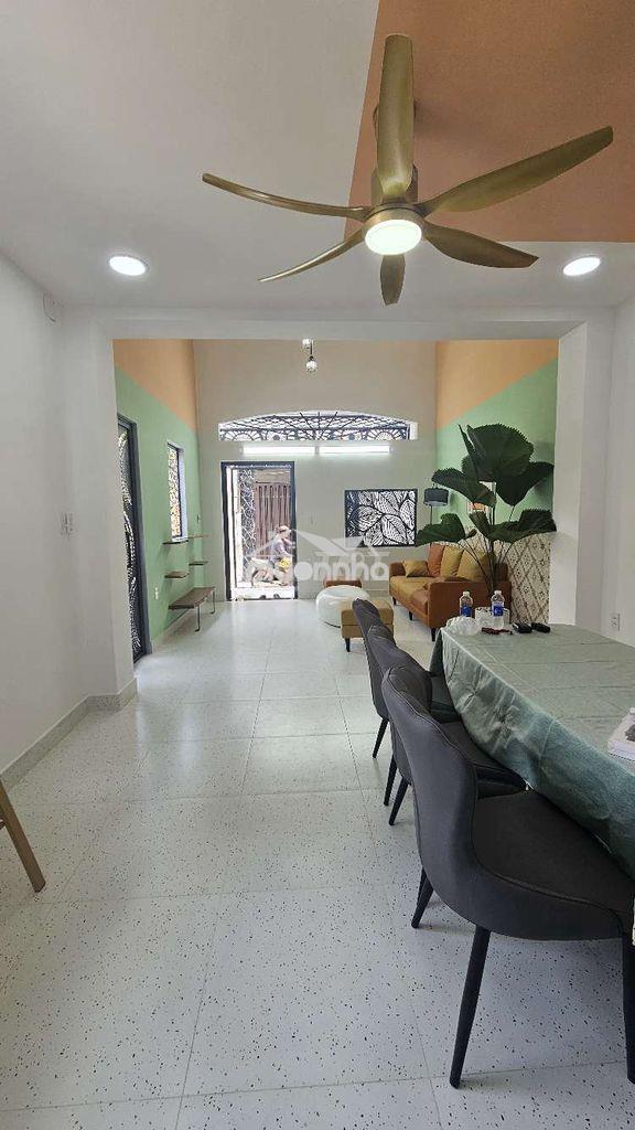 Nhà góc wiu đẹp 2 phòng ngủ 60m2 phú thuận q7. - 2