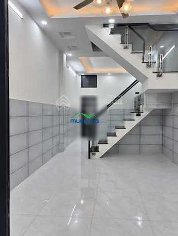 Bán lại nhà 1 lầu 2/ cho người có nhu cầu, gần chợ qui đức, diện tích 82m2, giá 3,2 tỷ - 3