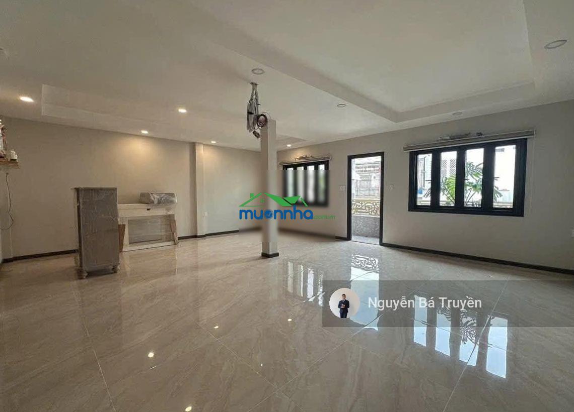 Bán nhà ngang 8x15m công nhận 114m2 nhà 2 tầng tiện xây mới 5 tầng giá 32 tỷ ngay khu tân định q1