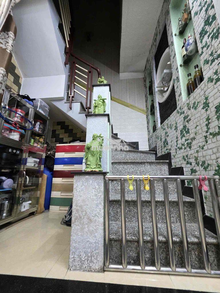 Bán nhà ngay vòng xoay lê đại hành, dt 46m2 - 3