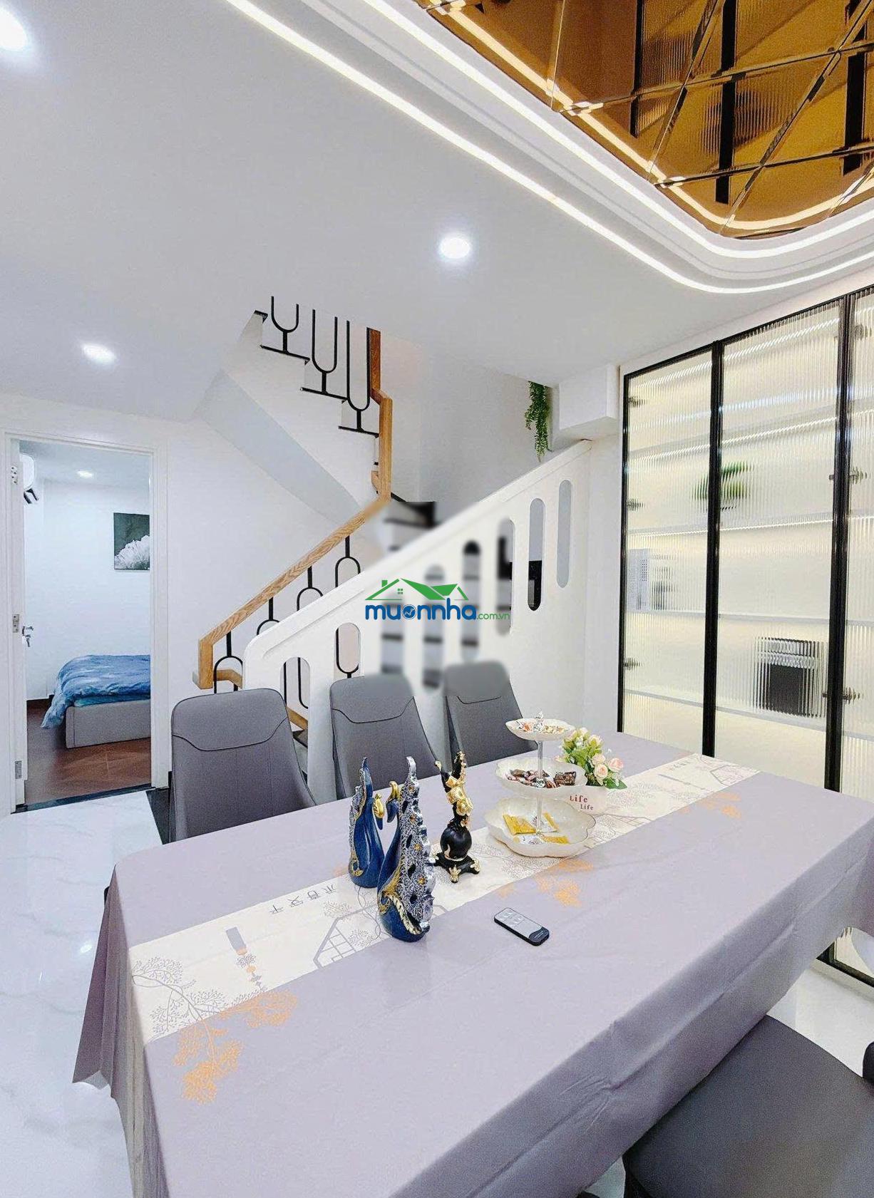 Hẻm phùng văn cung 32m 3 tầng trung tâm phú nhuận giá 7.4 tỷ - 2