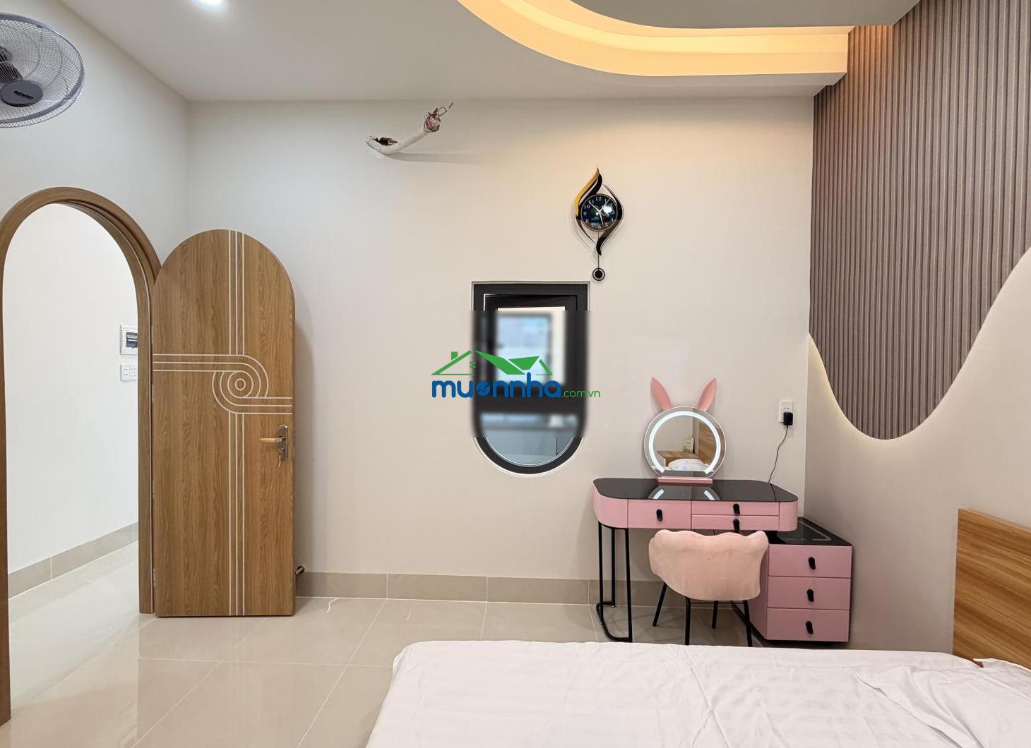 Bán nhà đẹp diện tích to và có 2 phòng ngủ dưới trệt, ngay trung tâm phường 6, gò vấp