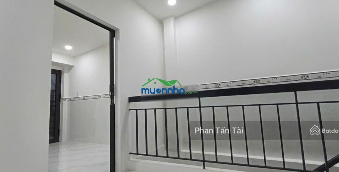 Bán nhà riêng sổ mới ở ngay chợ lê văn quới chỉ 2,6 tỷ+ 2 mặt hẻm 30m ra ô tô cận kề ngã tư bốn xã - 3