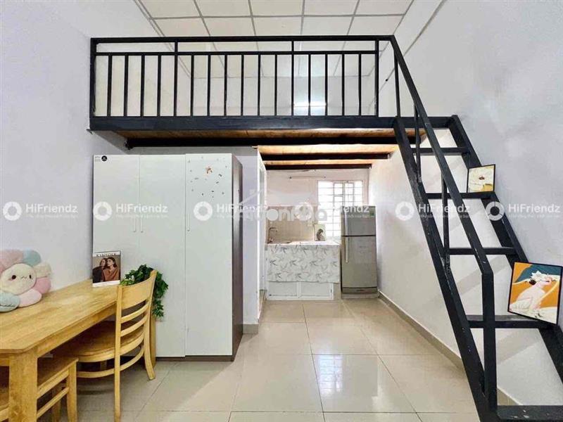 Căn hộ gác cao full nội thất cửa sổ trời siêu thoág - cách đh hiu 500m