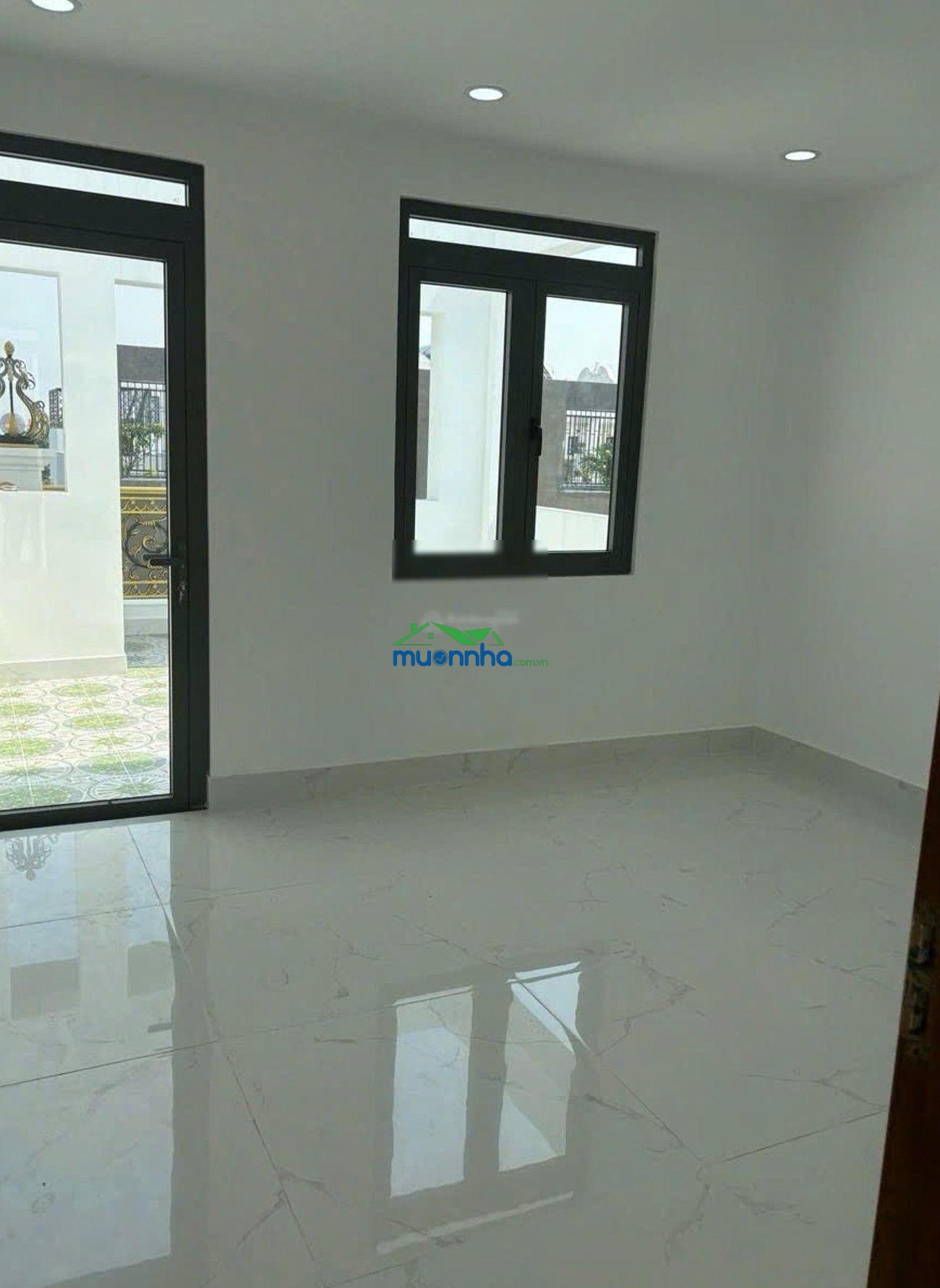Bán nhà đường lạc long quân, sát đầm sen, hxh (4,2x 14m x 3 tầng) giá: nhỉnh 7 tỷ tl - 3
