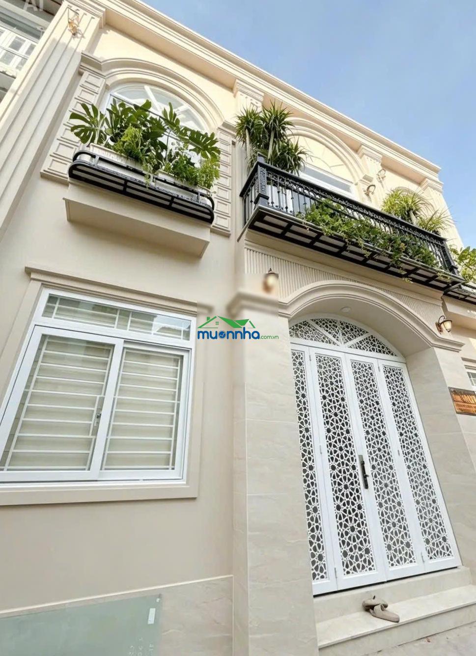 Nhà đẹp sổ riêng ngang 9m sát bên quận 4 tiện đi quận 1 mới đẹp vào ở ngay - Ảnh 4