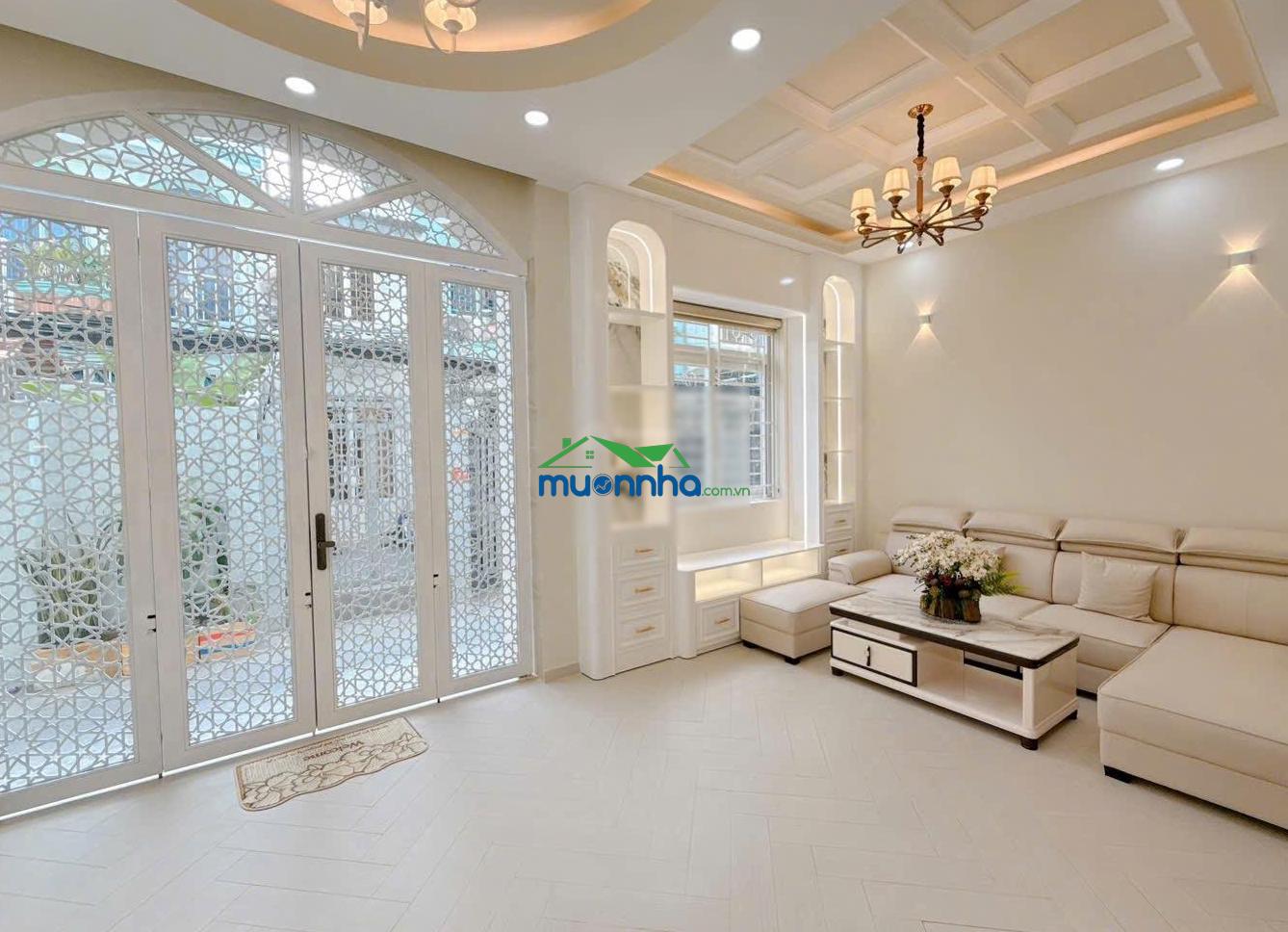 Nhà đẹp sổ riêng ngang 9m sát bên quận 4 tiện đi quận 1 mới đẹp vào ở ngay - Ảnh 3