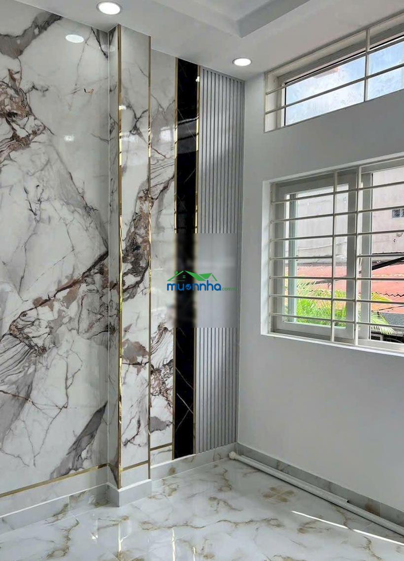 Bùi văn ba, 3 tầng mới đẹp, cách mặt tiền 20m, sang quận 1,4 chỉ 10p - 4.7 tỷ