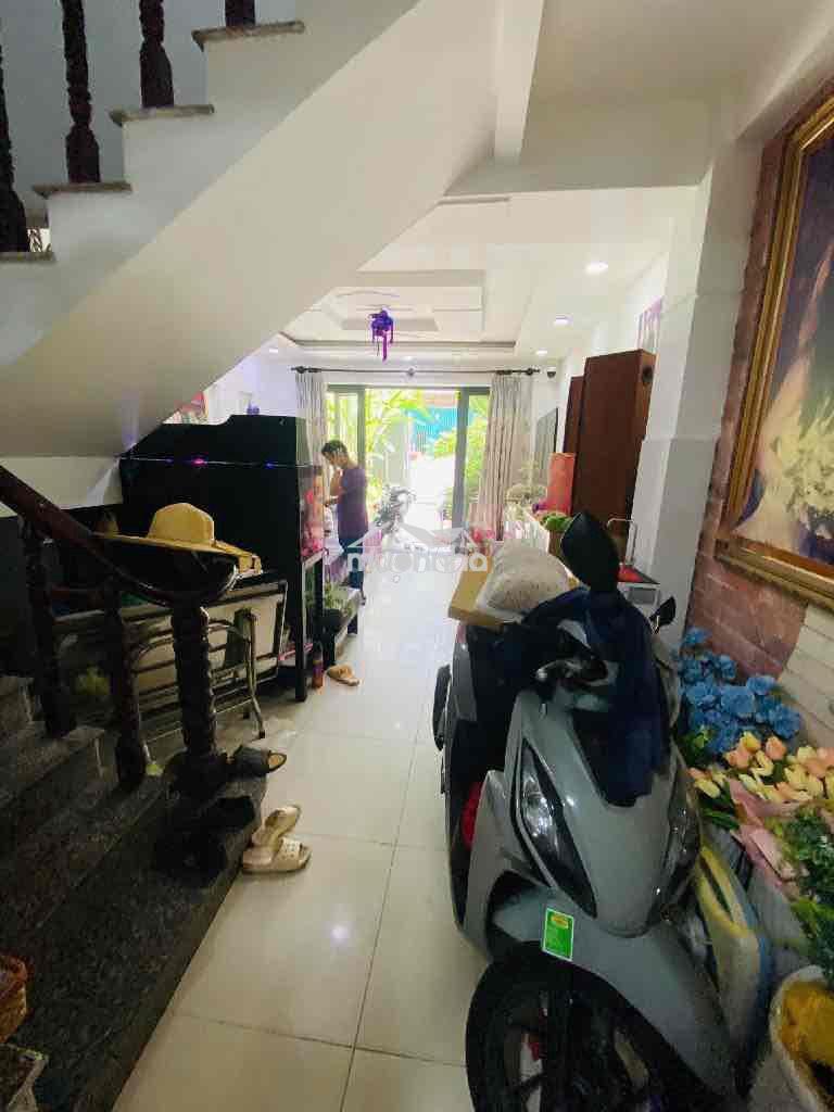 Nhà bán trục đường phạm văn chiêu gv - dt 68m2 - 4 tầng- hxh - 6,99 tỷ - 3