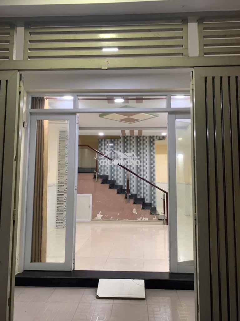 Bán nhà hẻm tám danh gần parc mall q8