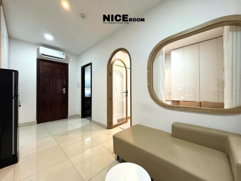 Tòa nhà thang máy , hầm xe, full nội thất - 1pn 1wc. nt như trên hình  - 3