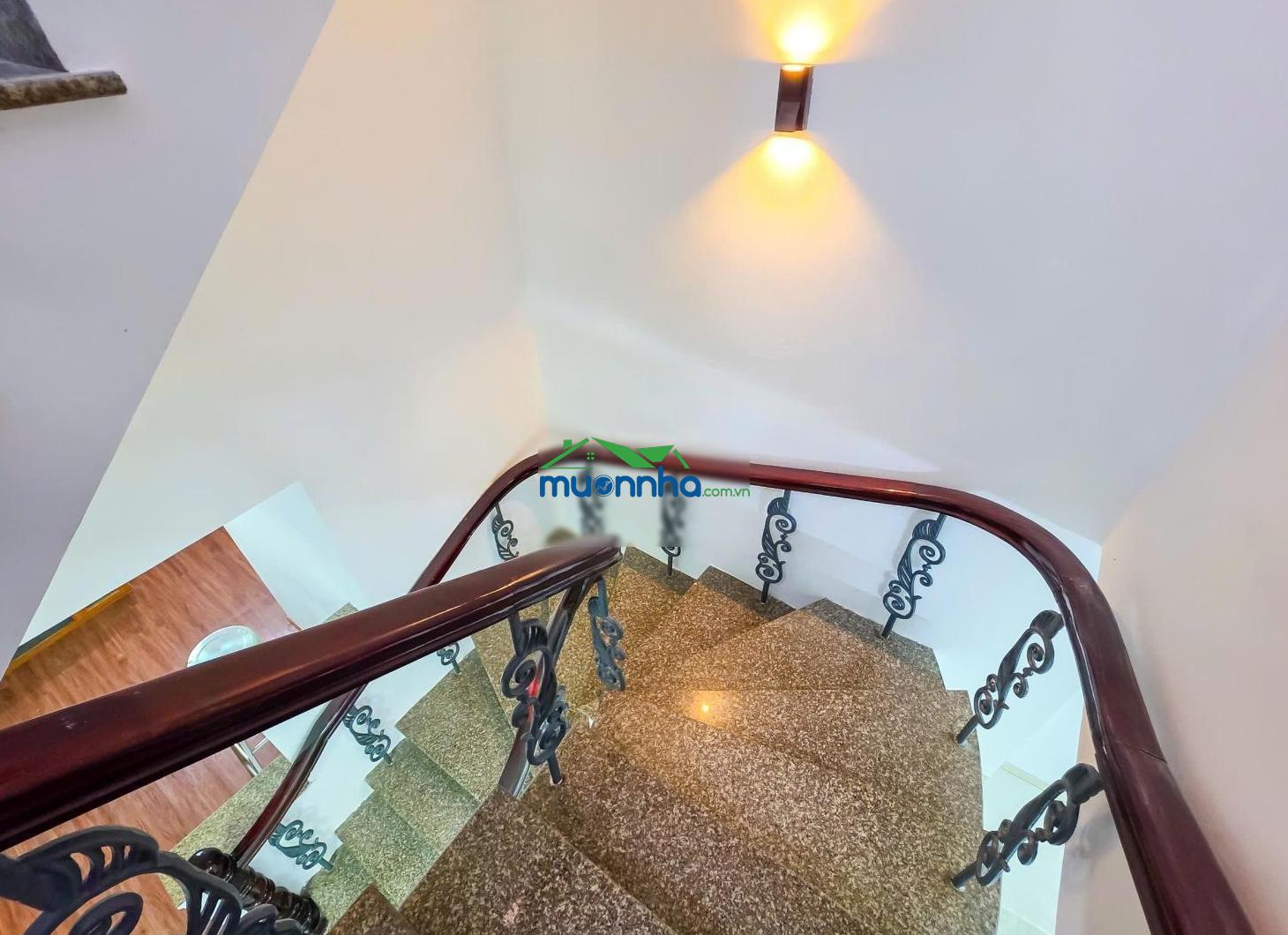 - Bán nhà 3 tầng hẻm oto nguyễn thị thập nối dài. dt 4x14 có 2 lầu giá 7,7 tỷ - 4