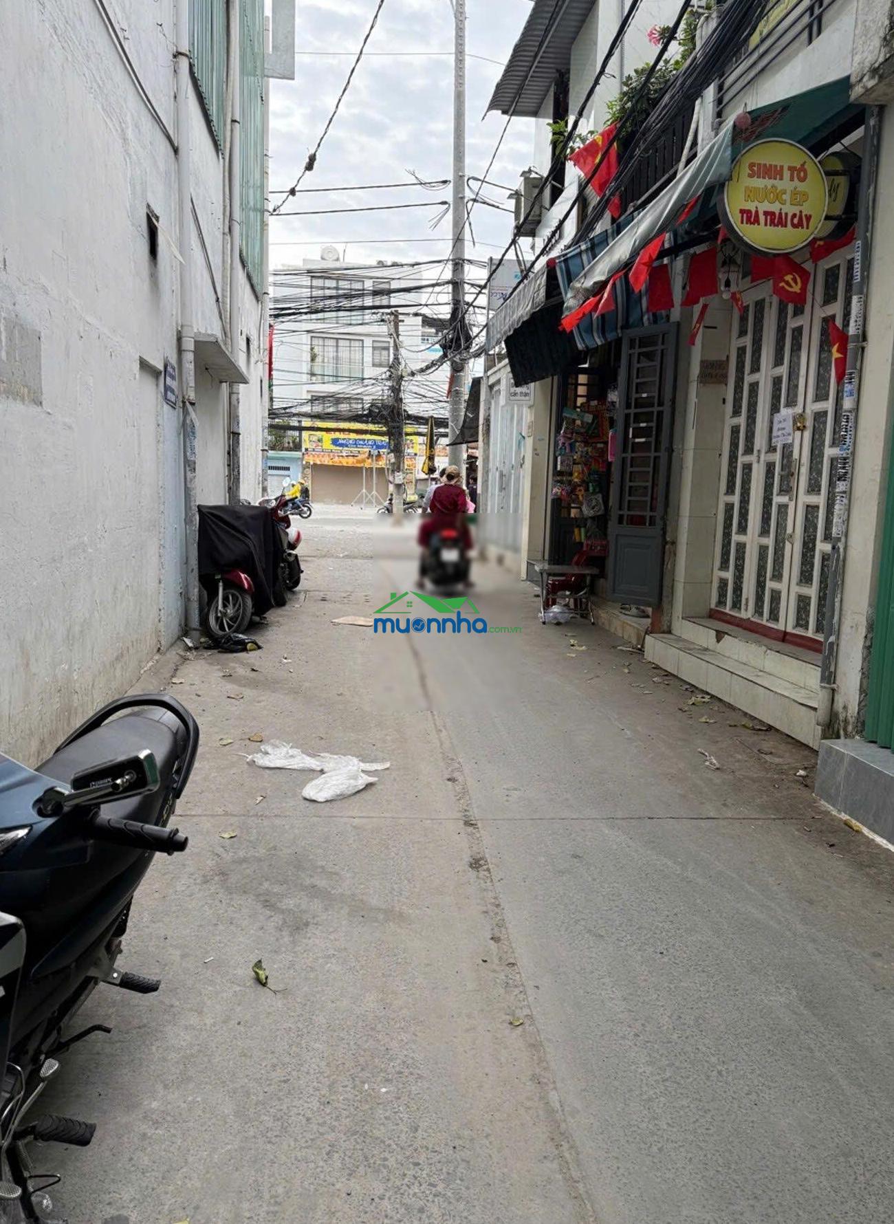 Hiếm có khó tìm nhà cách mạng tháng tám 6pn 5wc chốt ngay kẻo tiếc!
