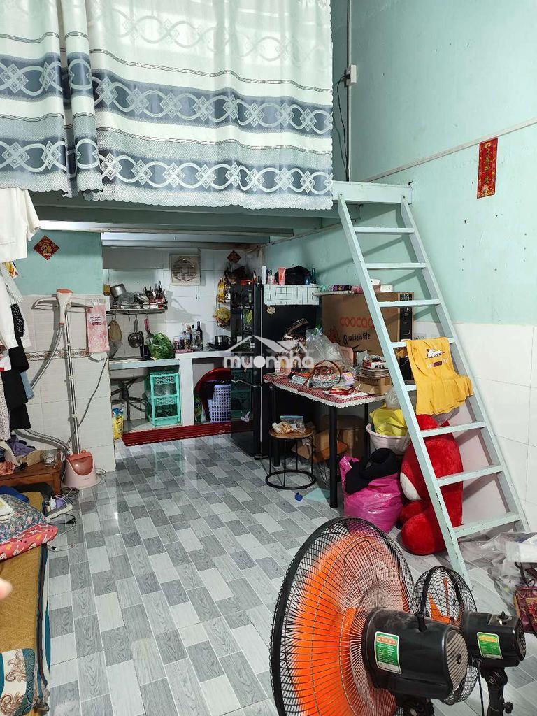 Pass phòng 25m2 sẵn máy lạnh phạm hùng, bc - 4