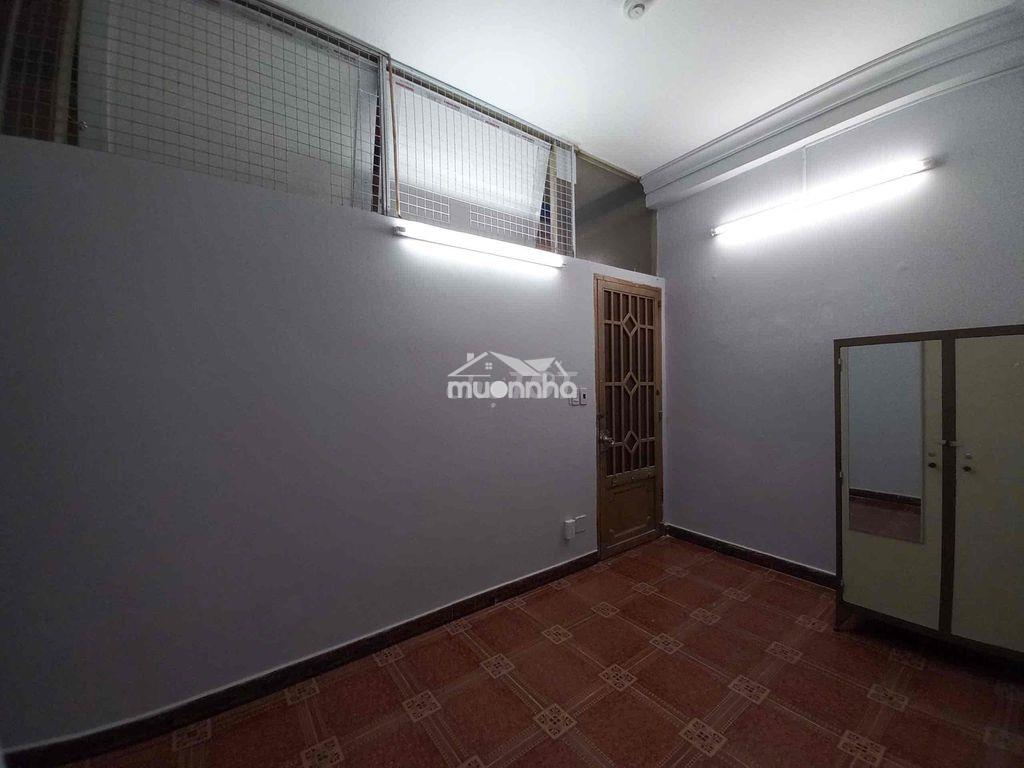 Phòng ml ... 12m2 lê văn sỹ q.3 - 4