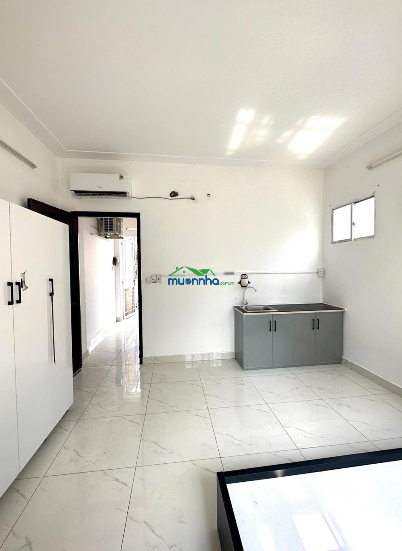 Nhà đẹp sát hxh - gần 50m2 - 3 tầng - chỉ nhỉnh 5tỷ - nguyễn văn săng - tân sơn nhì giáp tân bình - 3