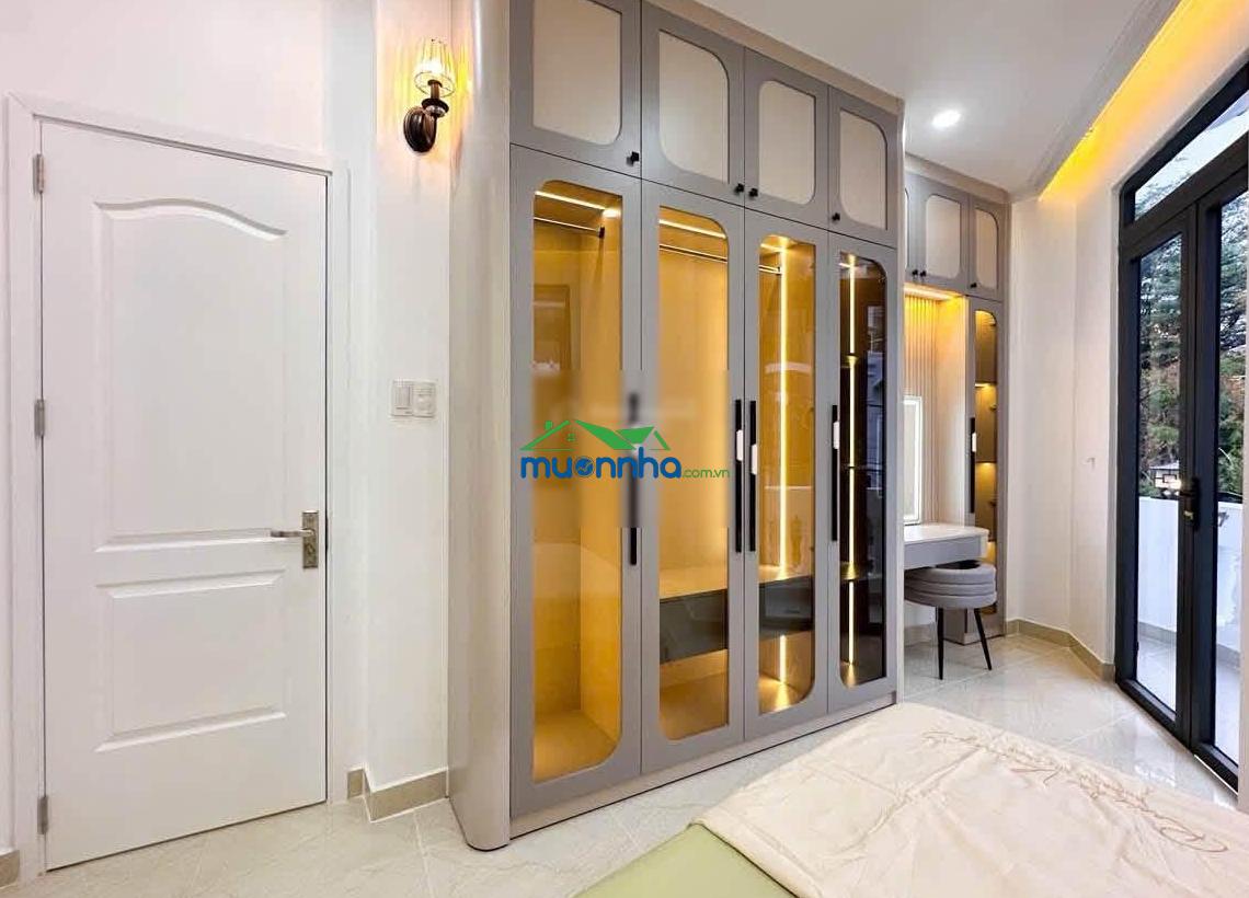 Biệt thự góc 2 mặt tiền kdc petechim full nội thất, chỉ 8,45 tỷ