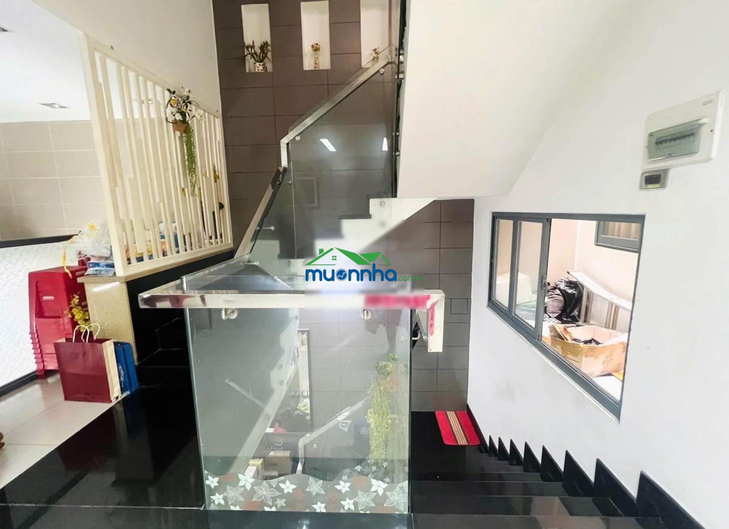 Hiếm có bình thạnh. bán nhà đường nguyễn văn thương - 90m2 công nhận đầy đủ