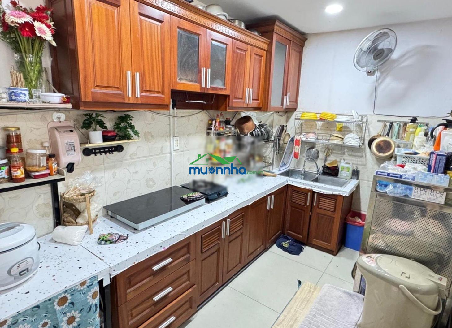 Hẻm 6m oto ngủ nhà, ngang 5.5 dài 13m xây 4 tầng. ngã tư âu cơ - lạc long quân, giáp q10, tân bình