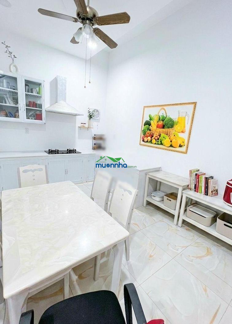 Bán nhà ngay lê văn lương - q7 - 3 tầng - lô nhì mặt tiền - xe hơi tới cửa - nhỉnh 9 tỷ - 2