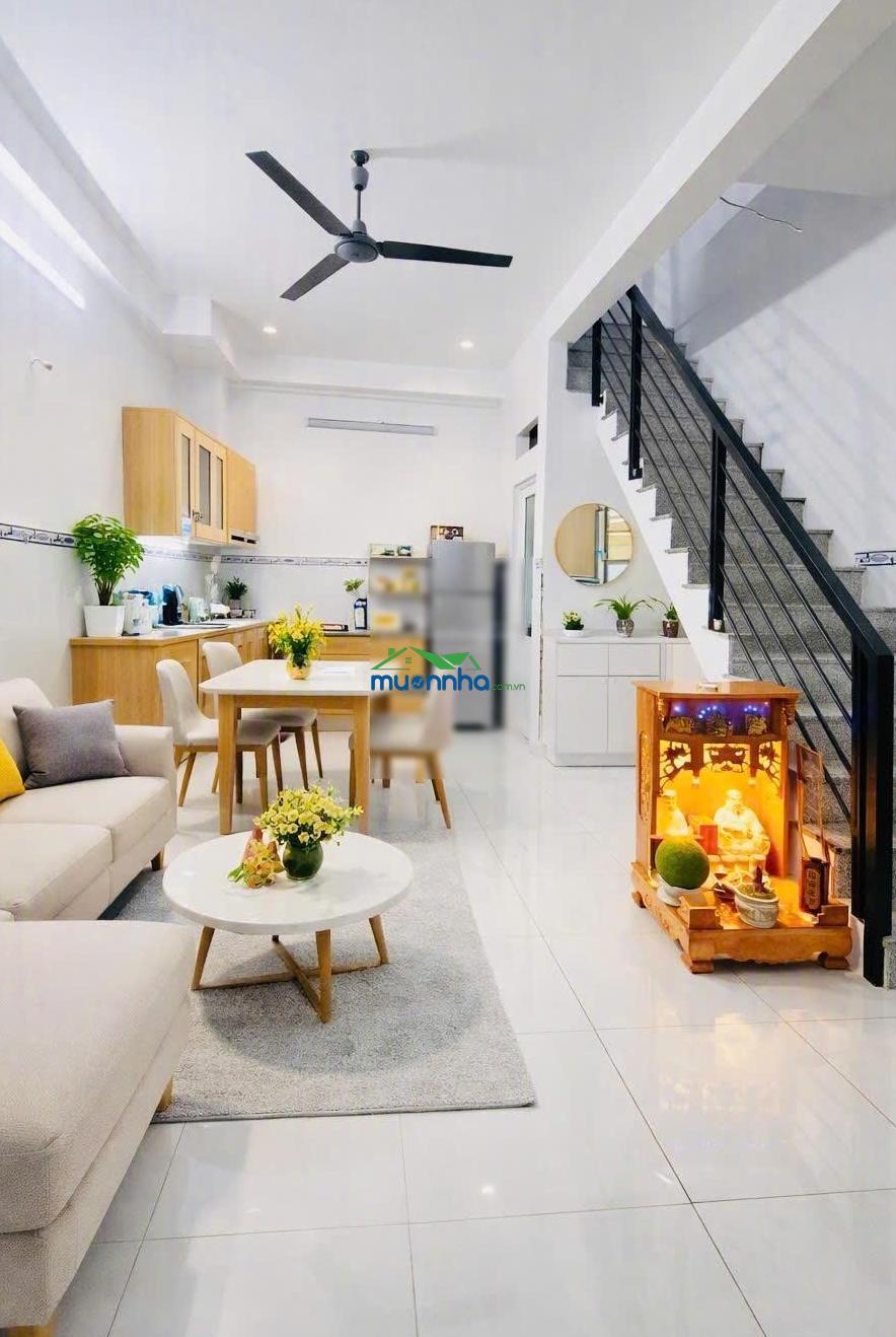 Nhà 2 tầng ở ngay - hẻm xe hơi - gần chợ phú thuận - 51m2 - nhỉnh 5 tỷ