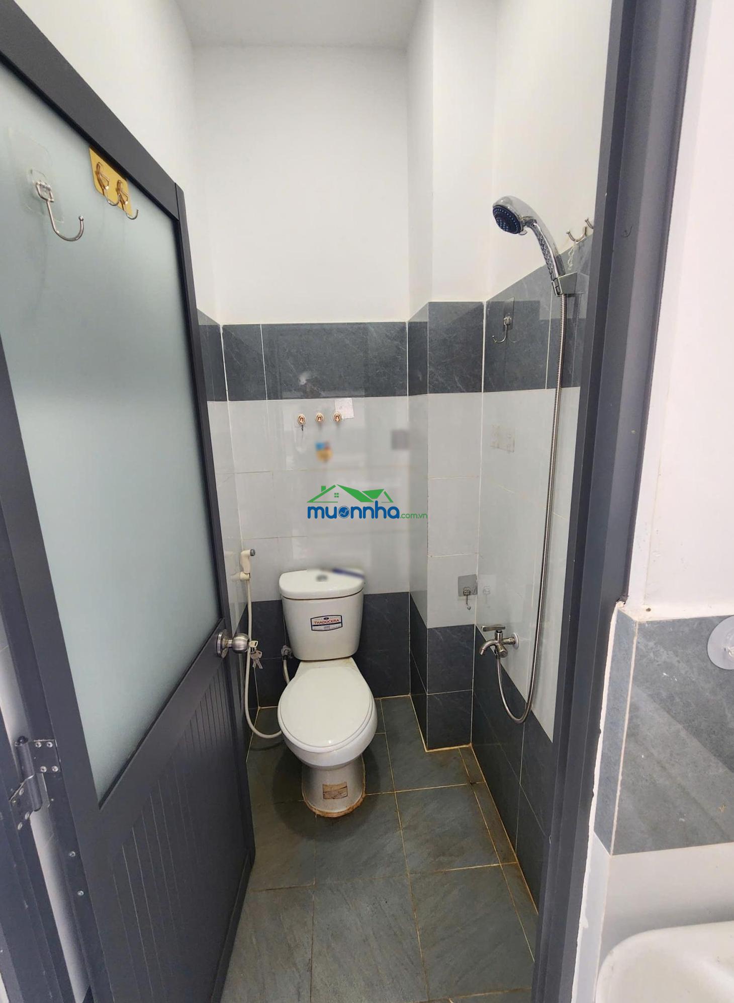 Căn nhà nhỏ 430tr, 4x6m 1 trệt 1 lầu, như hình 100% kdc đông, gần chợ gần bệnh viện - 4