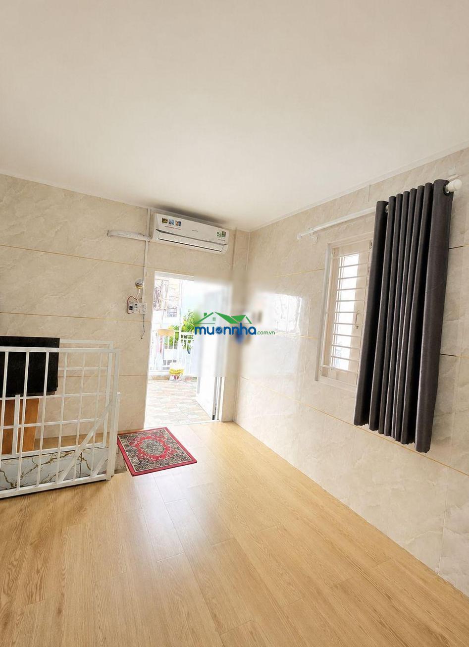 Sát mặt tiền_ giảm 700tr còn 4,28tỷ_ hẻm thông_ p4 tân bình