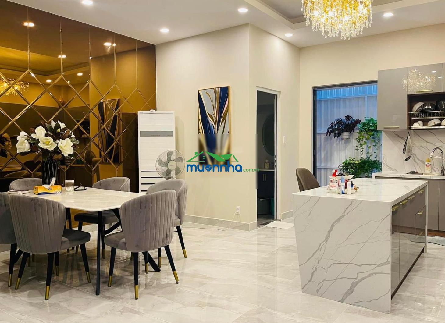Bán nhà hẻm xe hơi võ thị sáu, quận 3, gần giáo xứ tân định, dt: 5,3x14m (3 tầng), giá 17,5 tỷ