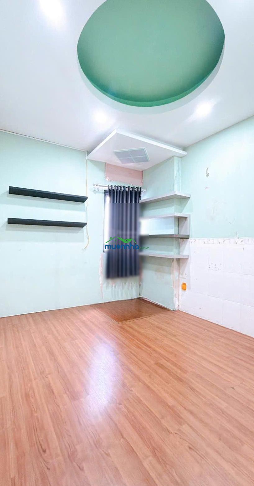 Bán nhà 5 tầng khu dân cư gần đường tôn đản