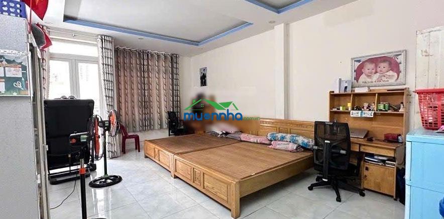 Quận tân phú-hiếm có,rộng đẹp giá tốt-bán nhà 4.520-4tầng-hxh tránh-đường nguyễn sơn-rõ ràng thật