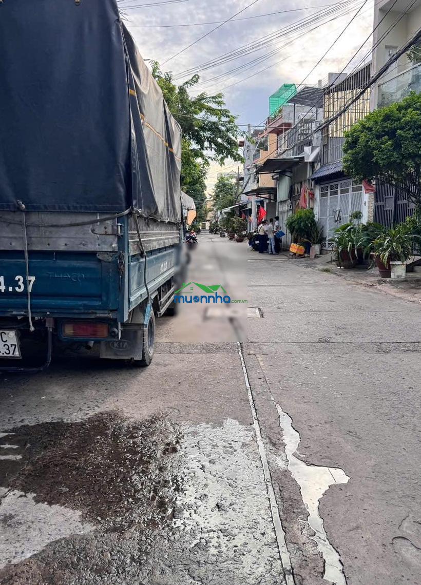 Nhà mới 100% bình tân 4x13m, 3pn, hẻm xe tải thông, giá 5,69 tỷ