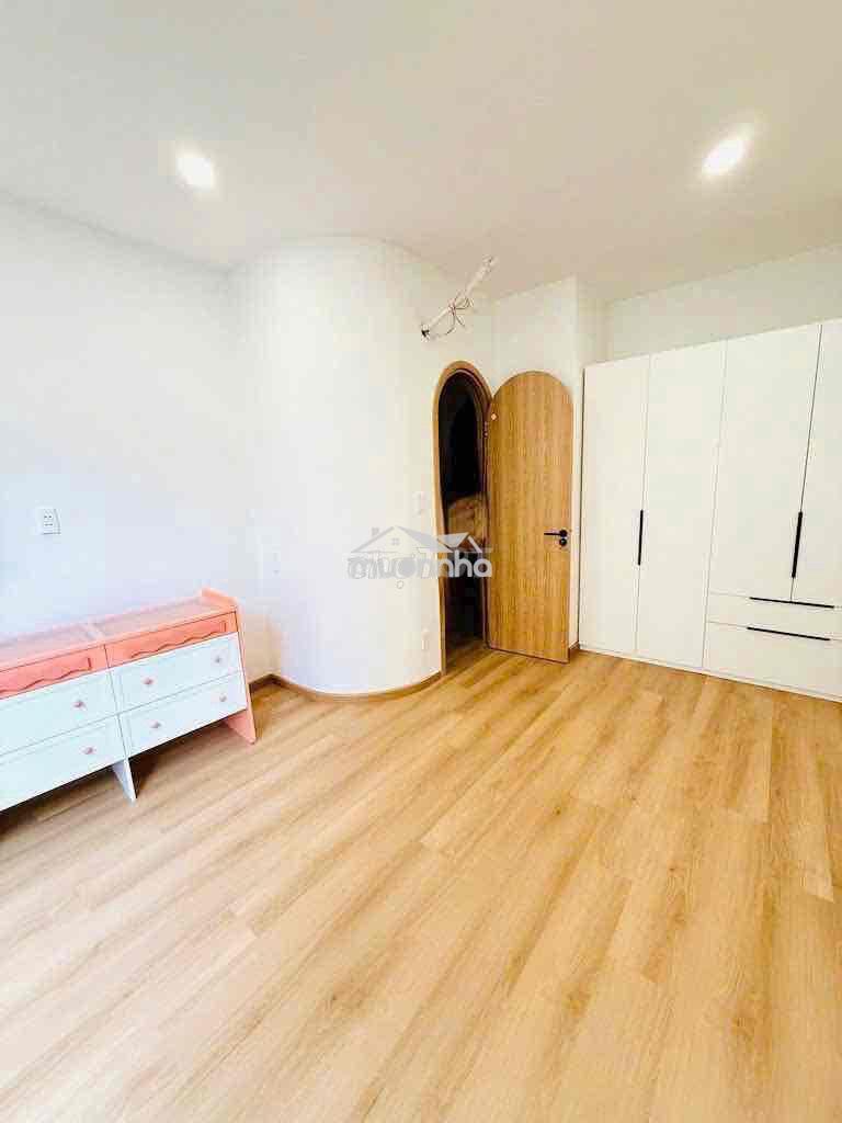 Nhà đẹp q4 full nội thất dt 4,3*14 giá 12tr - 3