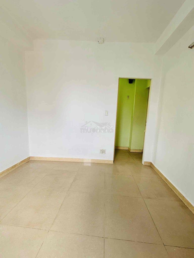 Có phòng cho thuê giá:2.2 tr có lối đi riêng q4 chính chủ - 4