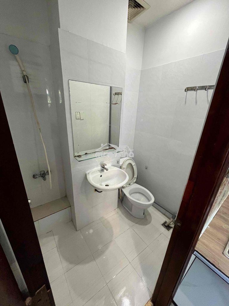 P gần cầu nguyễn tri phường, có cửa sổ, gác, máy lanj - 3