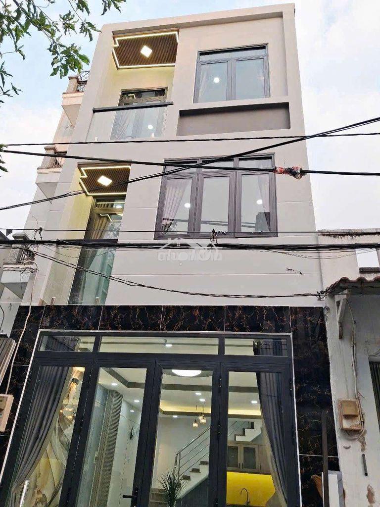🍀Nhà đẹp 4pn ....10 triệu bình long