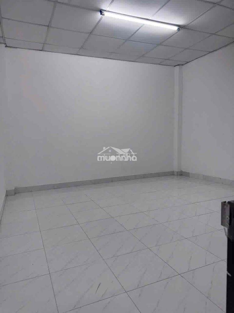 Nhà nguyên căn, hẻm xe hơi số 52 đường vườn lài chỉ 7.5tr/ tháng - 3