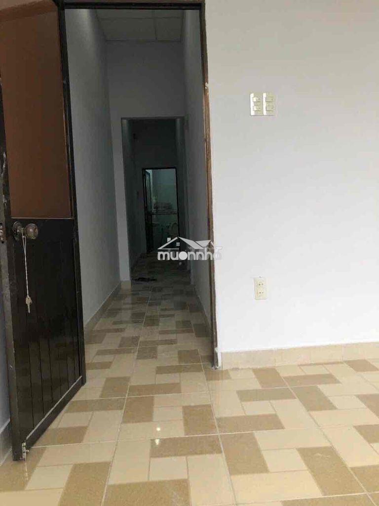 Cho thuê nhà đúc kiên cố đường phạm thế hiển p5q8 - 3