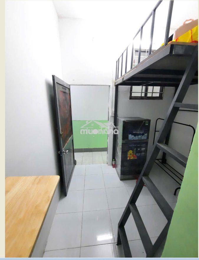 Phòng  sạch đẹp thoáng mát ngay đoàn thị điểm-phan xích long