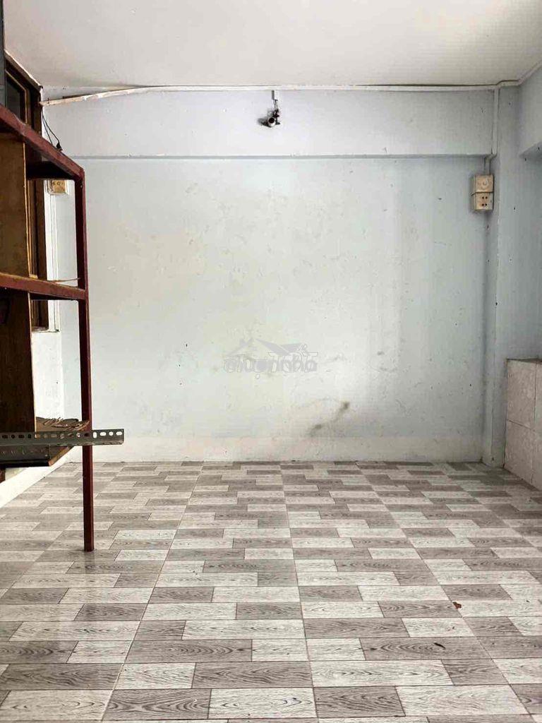 Bán gấp chung cư mặt tiền tầng trệt kinh doanh đĩnh 61m2 - 4