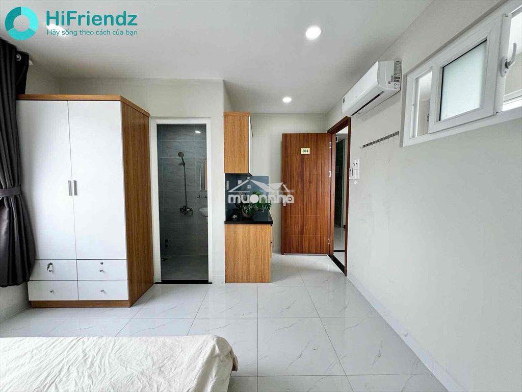 Studio full kính ngay đh nguyễn tất thành q12 - 4