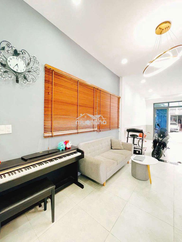Cho thuê nhà thạnh xuân 25. 1 trệt 3 lầu, dt 5×16 có 3pn. hẻm xe hơi - 4
