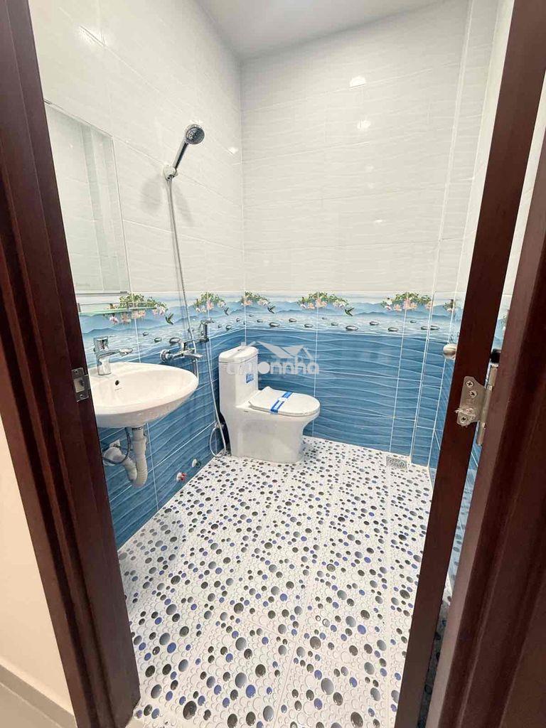 Mặt tiền đường - phù hợp ở hoặc kinh doanh lâu dài - chủ gấp bán - 4