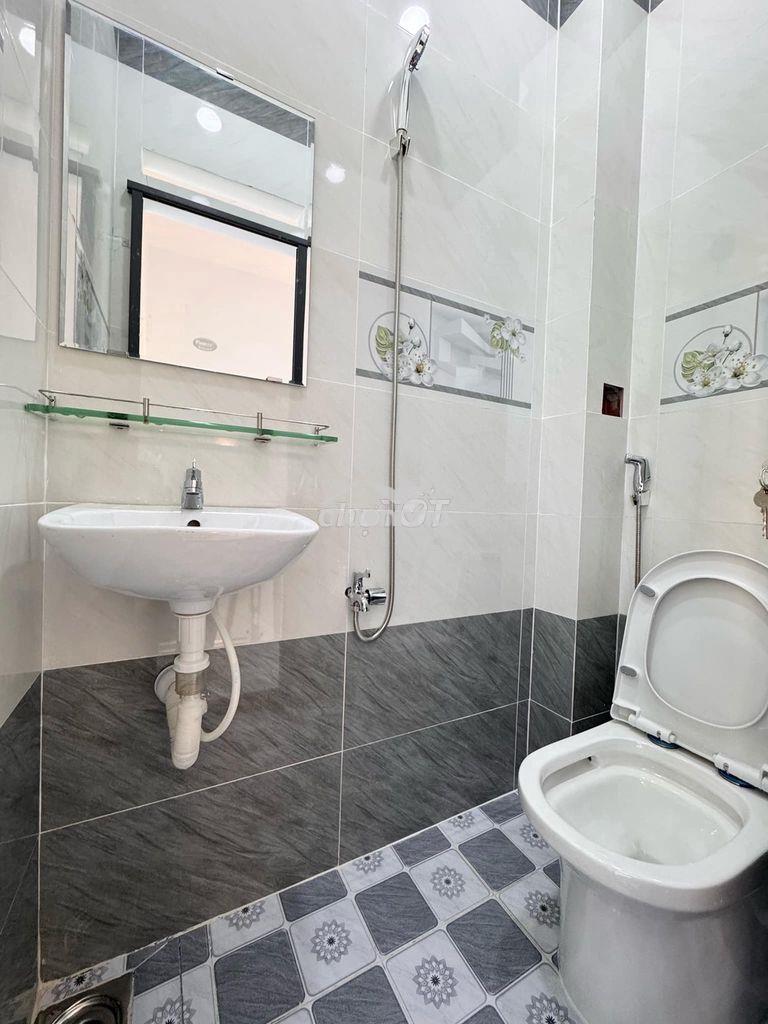 Mình còn dư 2 phòng trống, mặt tiền hàn hải nguyên,20m2, 1,5tr - 2