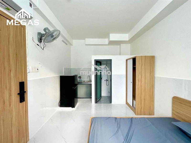 Mới xây 30 phòng nhà thang máy ngay vlu - iuh giá siêu tốt
