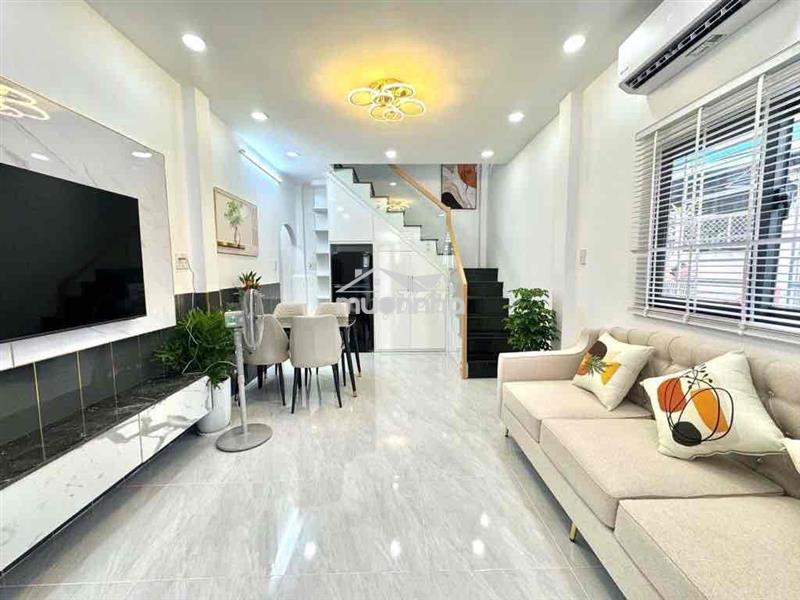 Hơn 4 tỷ – nhà mới 2 tầng – hẻm ô tô – nguyễn văn đậu – sát q1