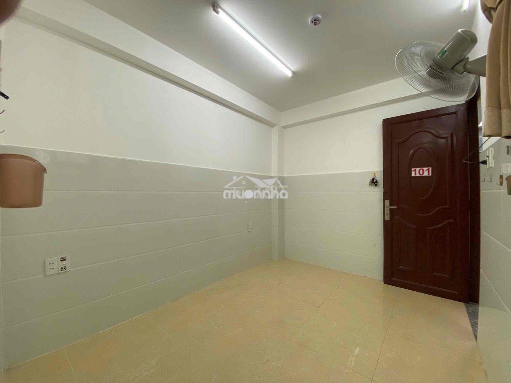 Cuối đường hoa sữa, đi bộ 100m ra phan xích long - 4