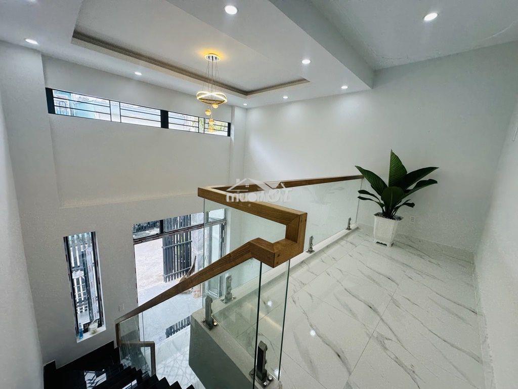Bán nhà khu vip lã xuân oai -hxh-3pn- 2tầng -full nt cao cấp - 5.15 tỷ - 2