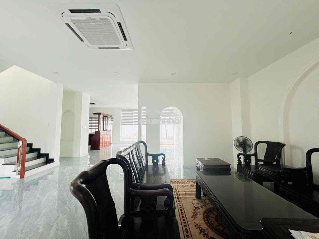 Cho thuê biệt thự vườn 550m2 - p.long bình tân - giá: 13tr - 4