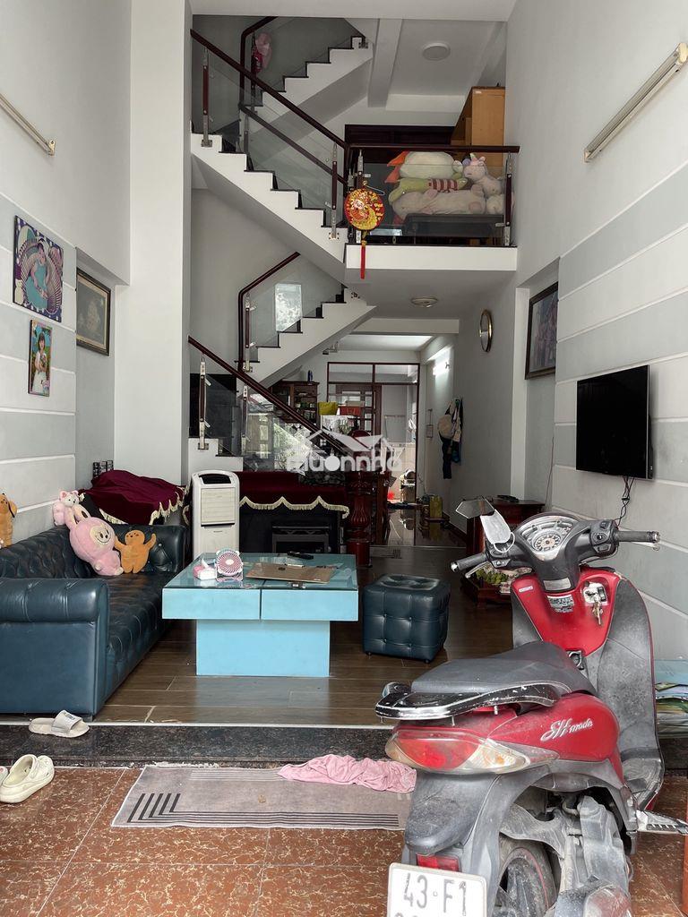 Cho thuê tầng trệt + lửng - 2
